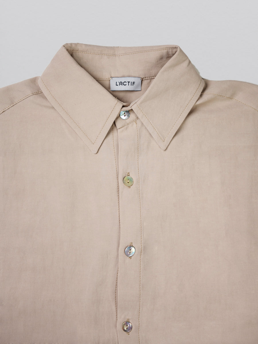 beige-linen-shirt-front-detail