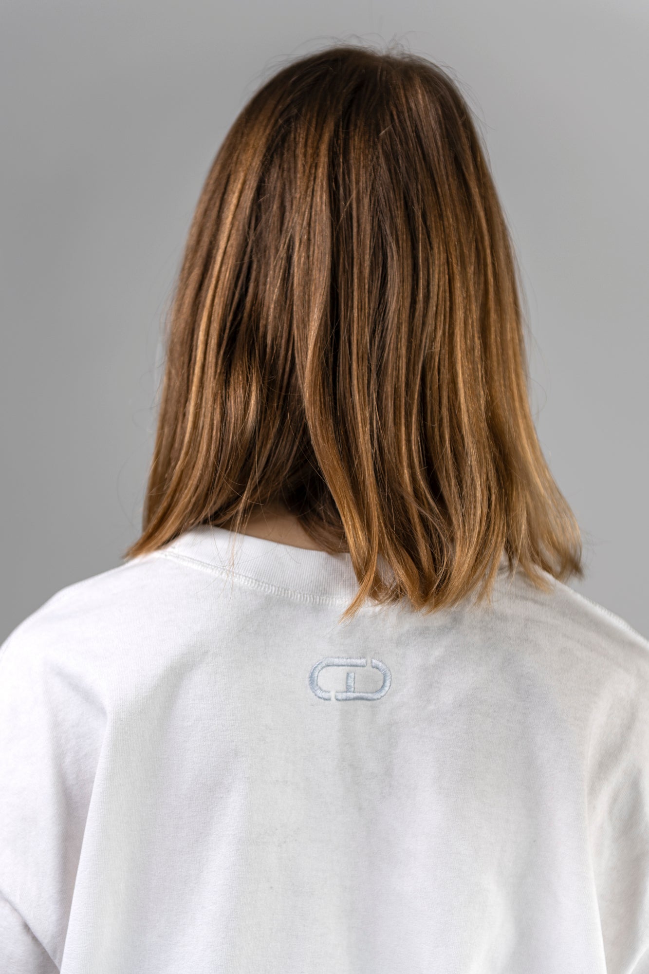 lactif-white-tshirt-female-back-detail